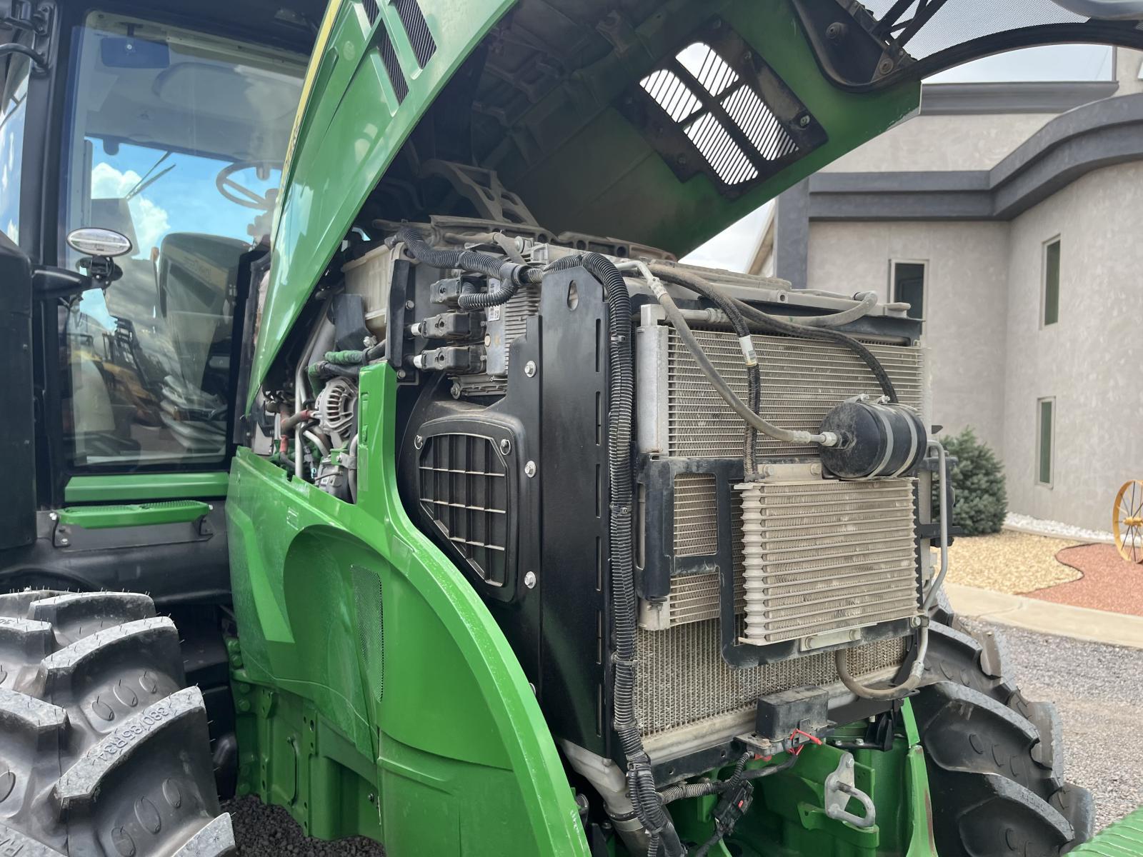 ./imagenes/INVOICE/2019/18103/JOHN DEERE 7270R (15).JPG